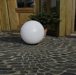LHG Kugelleuchte Light Ø 60cm für Außen mit 2m Stromkabel, Garten Kugellampen aus weißem Kunststoff, IP44 Outdoor geeignet, E27 Fassung 60cm