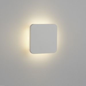 Quadratische LED Wandleuchte aus Gips 