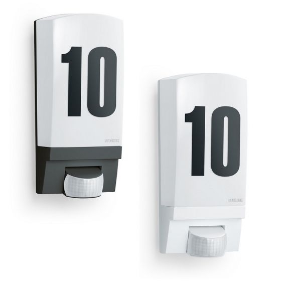 Hausnummernleuchte aus bruchsicherem Kunststoff - inklusive Klebenummern - erhältlich in zwei Farben