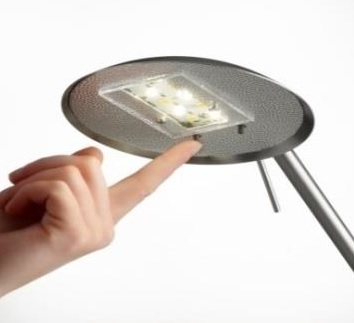 Moderne LED-Tischleuchte - Mit Tastdimmer - Lichtfarbwechsel, Nickel-matt