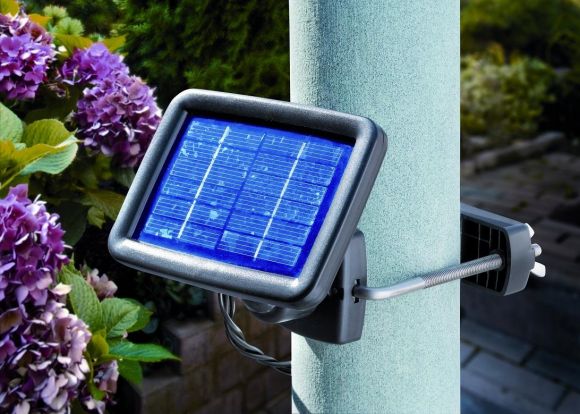 LED Solarspots für Wand oder Boden mit Bewegungsmelder, inklusive Erdspieße