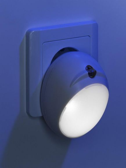 LED-Orientierungslicht, Nachtlicht mit Dämmerungssensor, Kunststoff