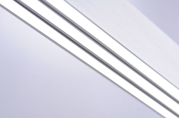 höhenverstellbare Aluminium LED Pendelleuchte, ausziehbar mit Touchdimmer und CCT-Farbtemperatursteuerung 3x14W 4680Lumen